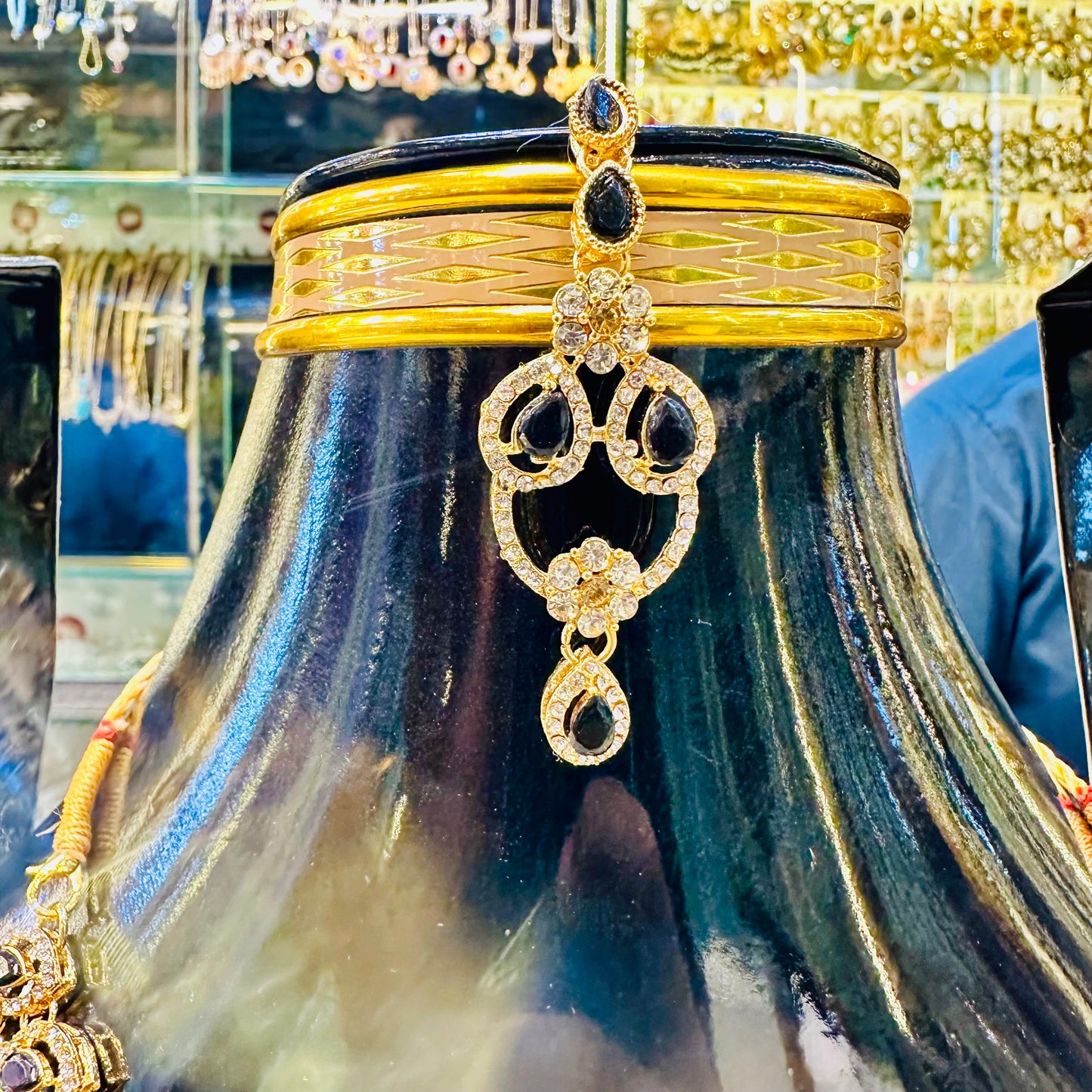"Midnight Grace: Traditional Teardrop